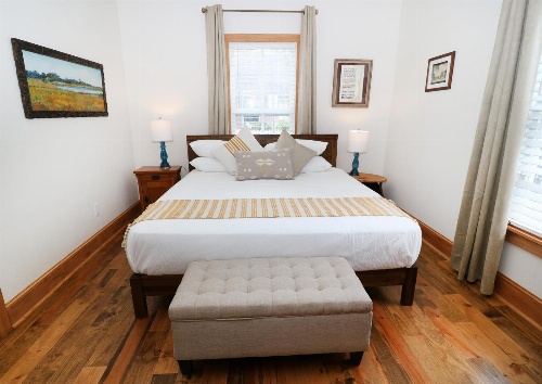 Sweetwater Branch Inn Bed And Breakfast image 1