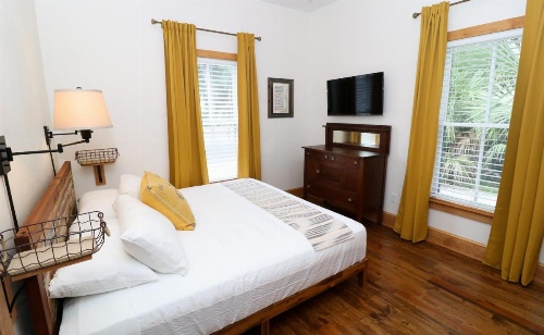 Sweetwater Branch Inn Bed And Breakfast image 34